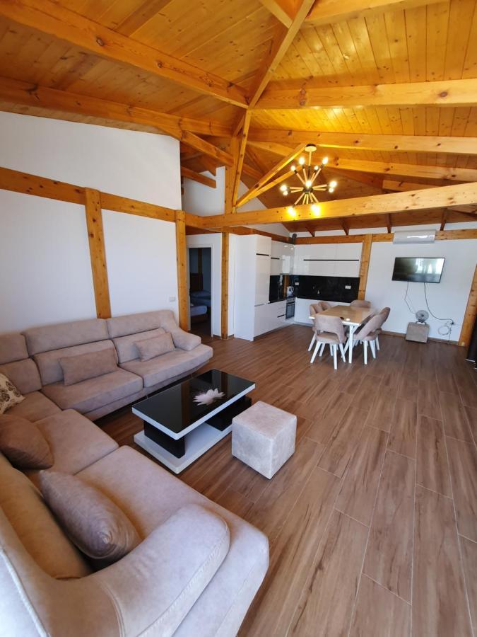 Klajdi Apartaments Sarande Exterior photo