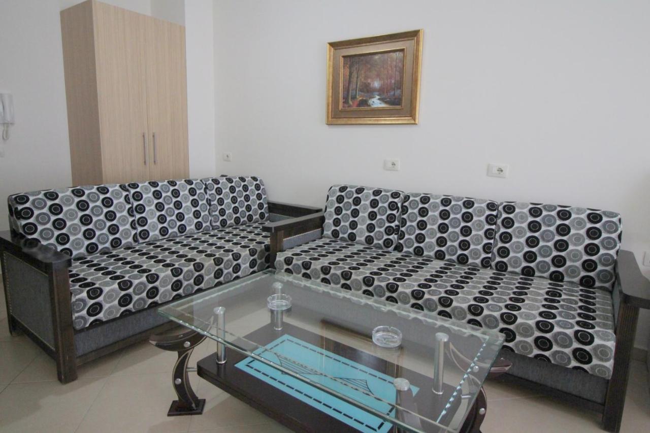 Klajdi Apartaments Sarande Exterior photo