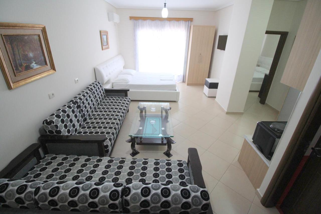 Klajdi Apartaments Sarande Exterior photo
