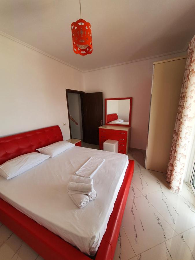 Klajdi Apartaments Sarande Exterior photo