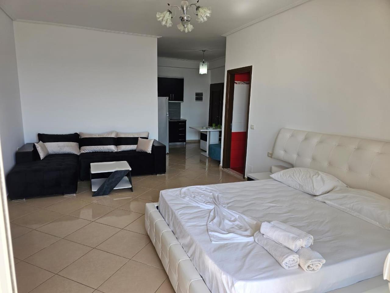 Klajdi Apartaments Sarande Exterior photo