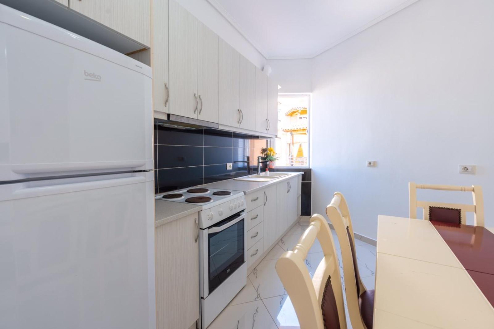 Klajdi Apartaments Sarande Exterior photo