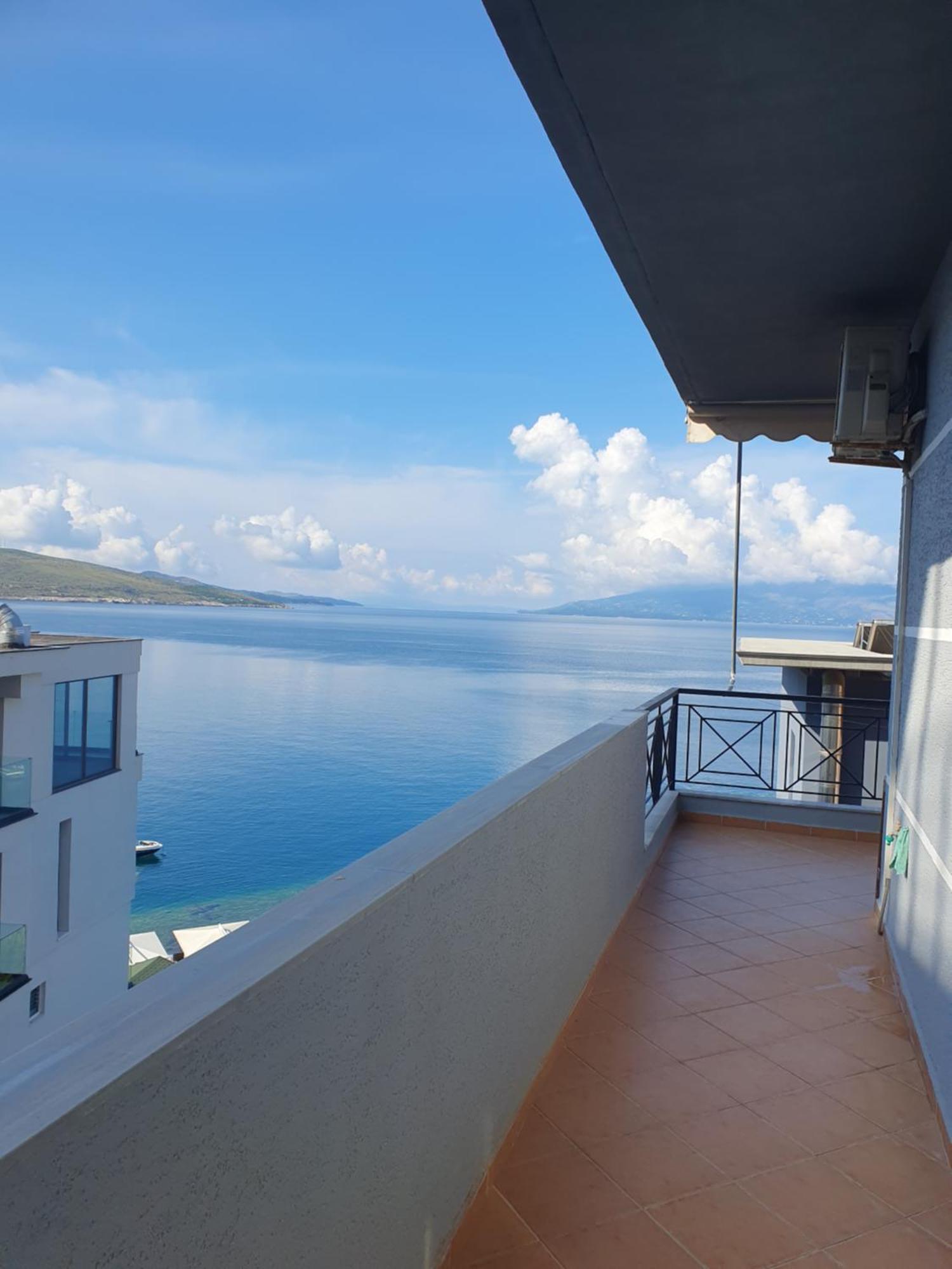 Klajdi Apartaments Sarande Exterior photo