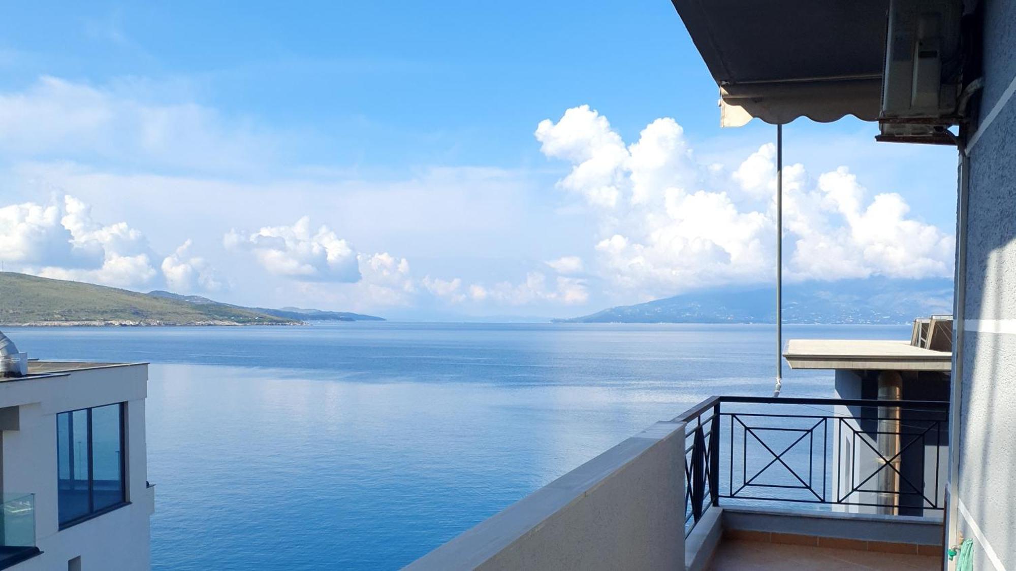 Klajdi Apartaments Sarande Exterior photo