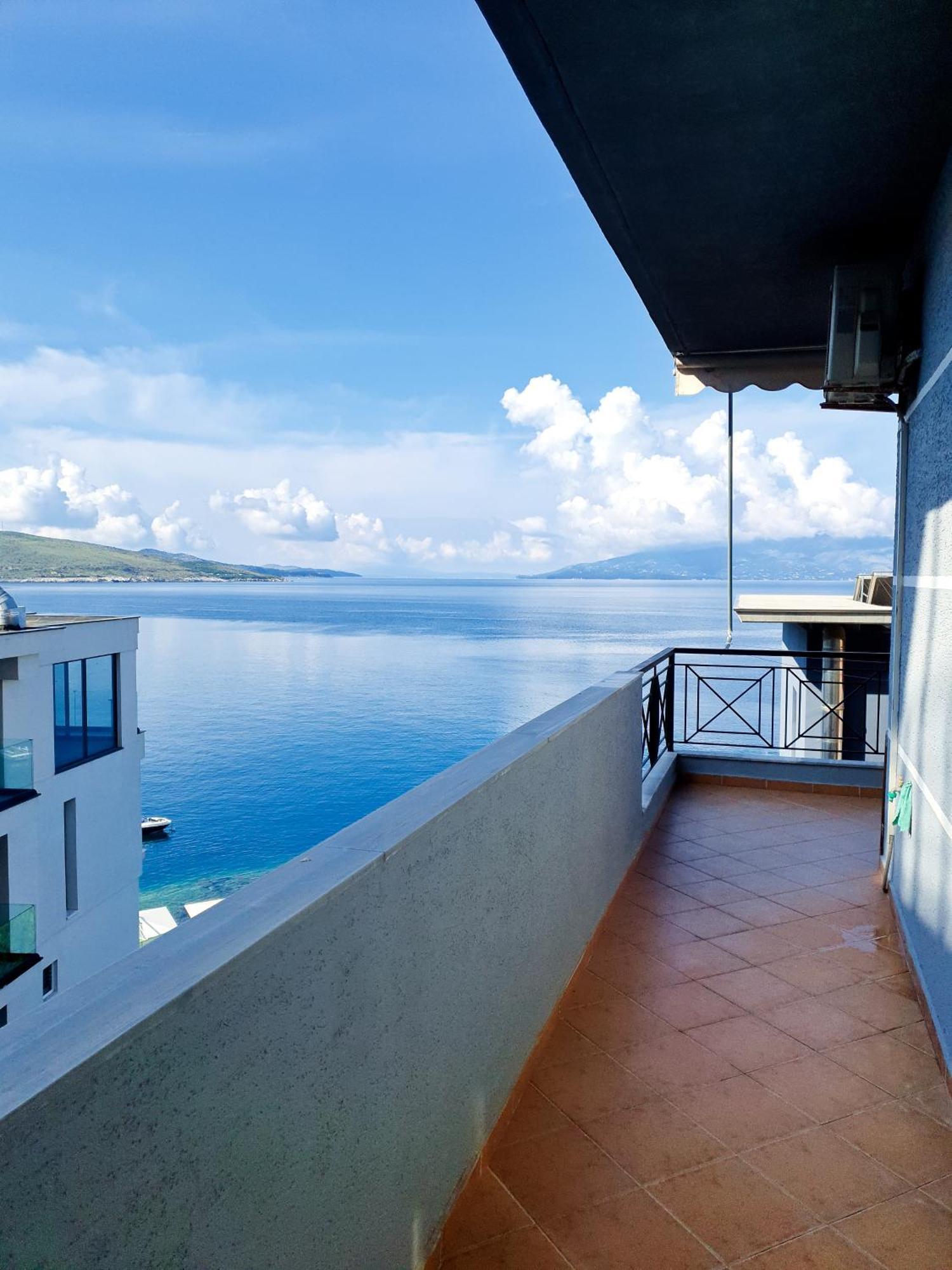 Klajdi Apartaments Sarande Exterior photo
